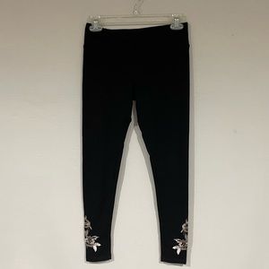Betsy Johnson Performance Floral Stitch Leggings - Size S